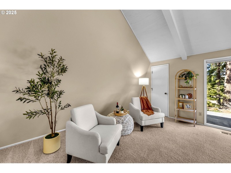 Bedroom, Primary