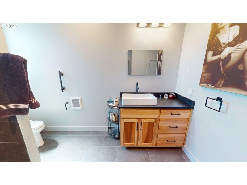 Owner's Suite Bathroom