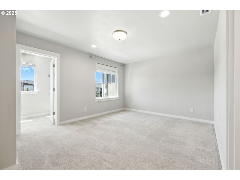 Bedroom, Primary