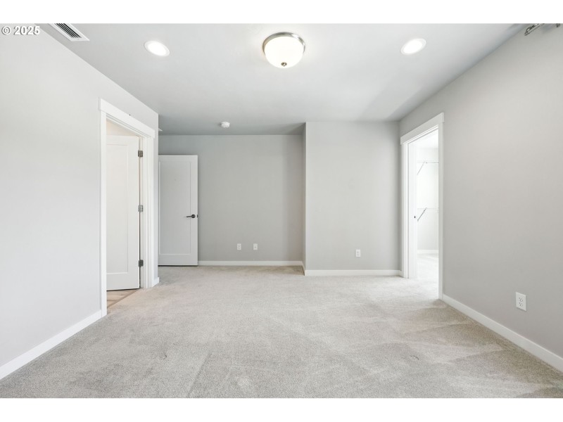 Bedroom, Primary