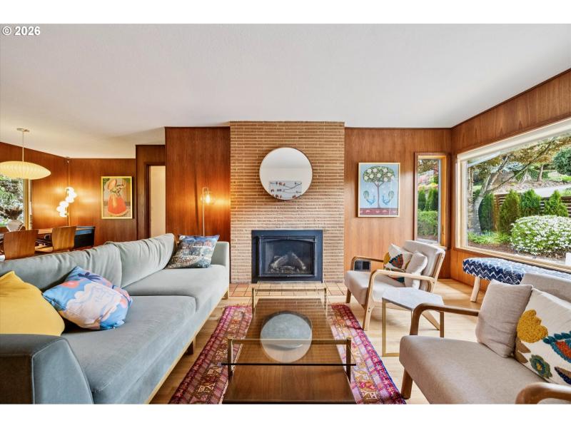 Living Room/Dining Room