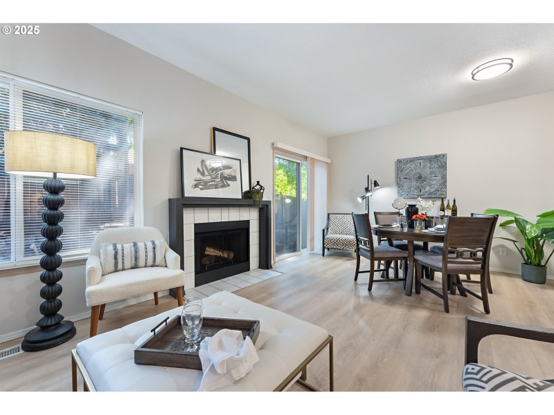 Living Room/Dining Room