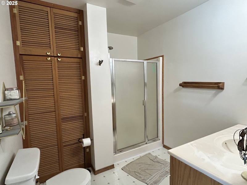 Owner's Suite Bathroom