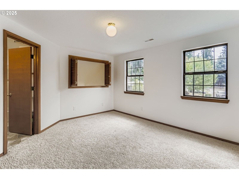 Bedroom, Owner's Suite