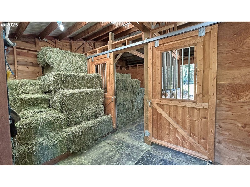 Barn