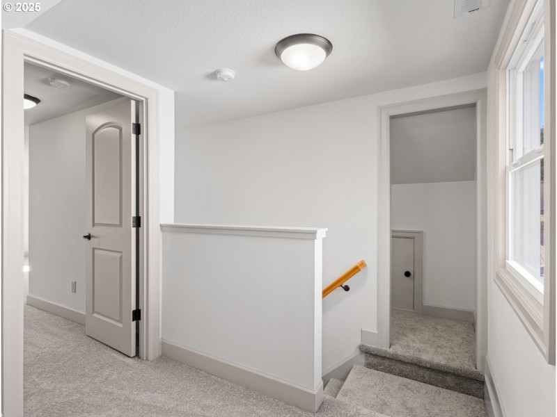Bedroom, Primary