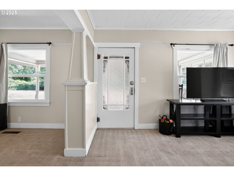 Entrance/Foyer