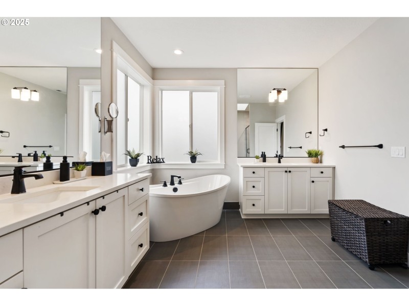 Owner's Suite Bathroom