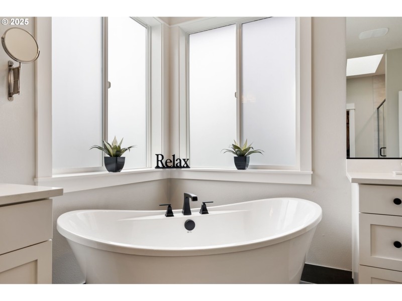 Owner's Suite Bathroom