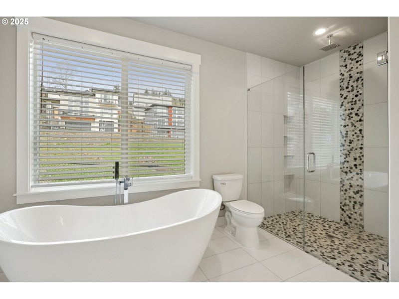 Owner's Suite Bathroom