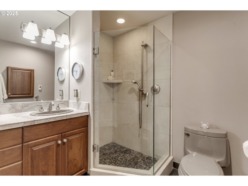 Bathroom, Attached