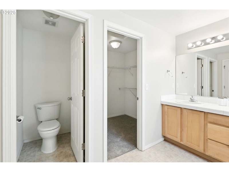 Bathroom, Attached