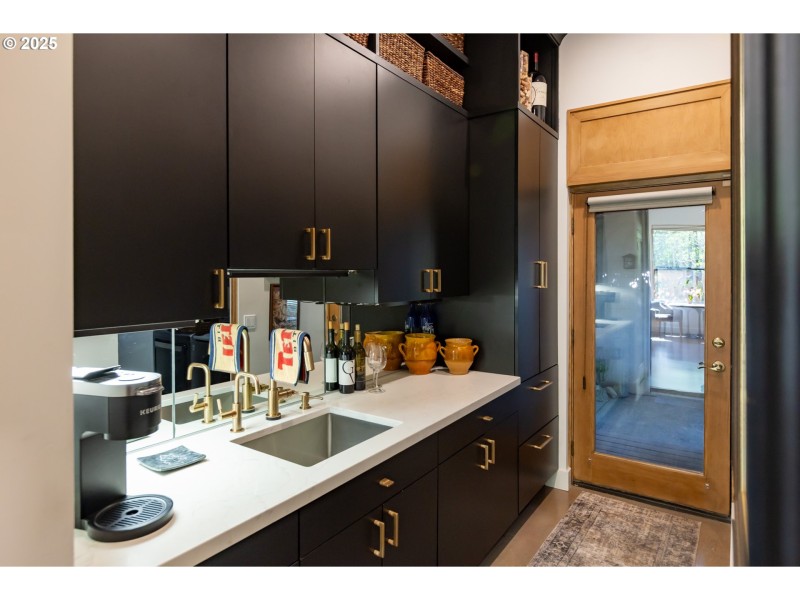 Butler's Pantry