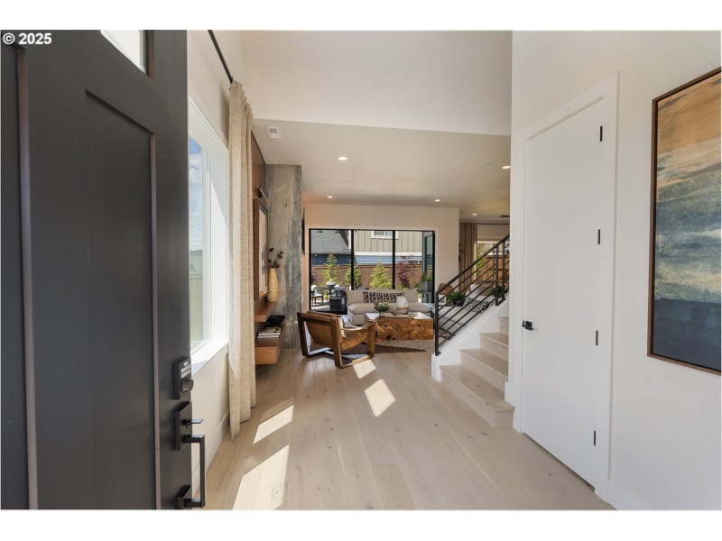 Entrance/Foyer