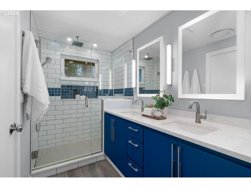 Owner's Suite Bathroom