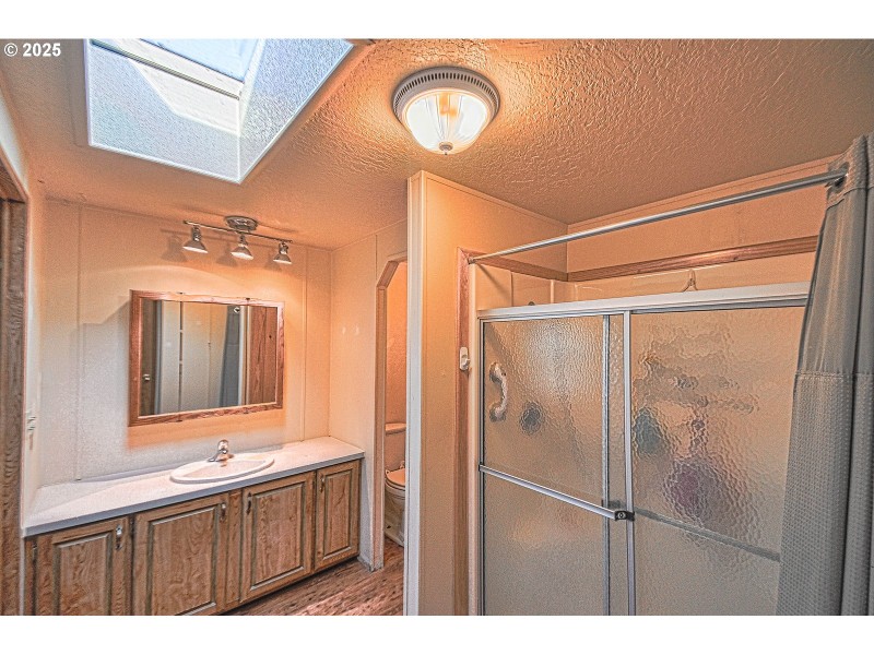 Bathroom, Attached