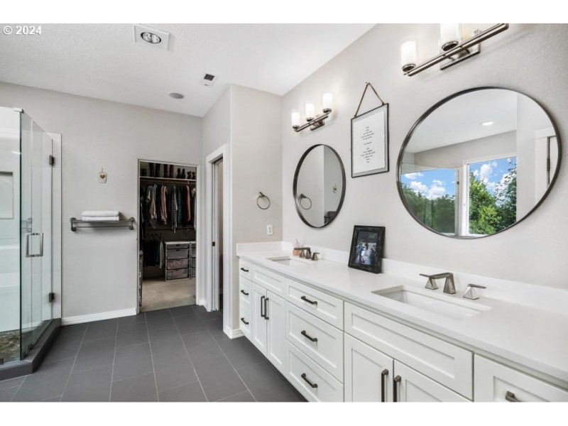 Bathroom, Attached