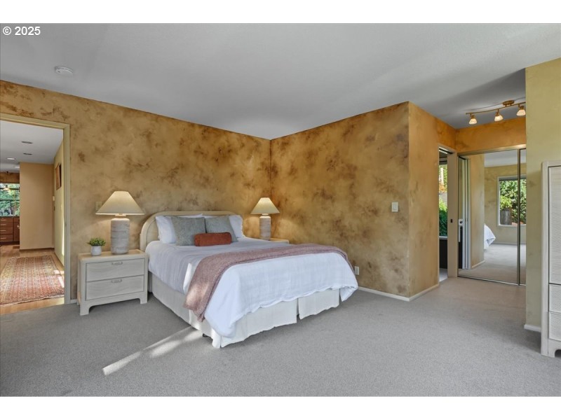 Bedroom, Owner's Suite