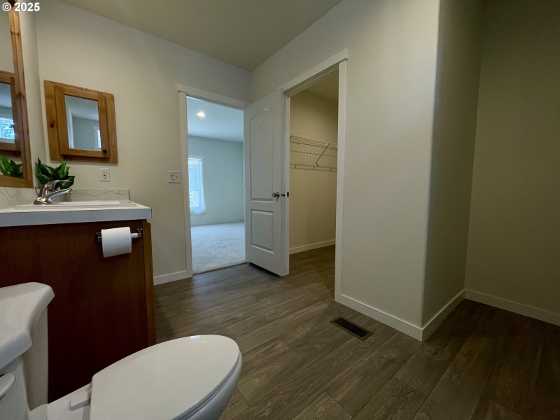 Bathroom, Attached