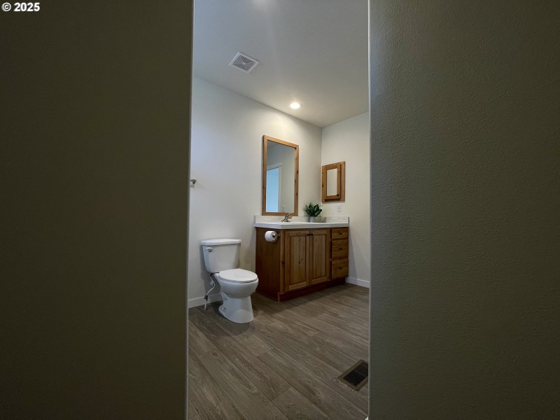 Bathroom, Attached