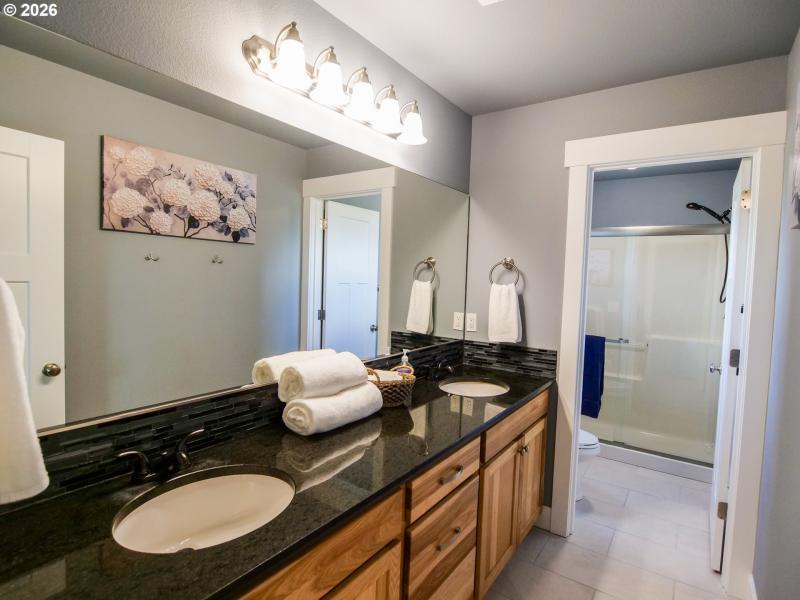 Owner's Suite Bathroom