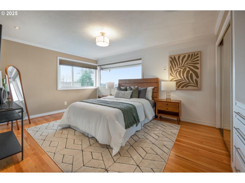 Bedroom, Owner's Suite