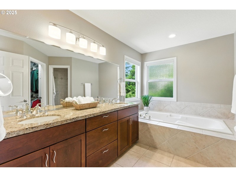 Bathroom, Attached