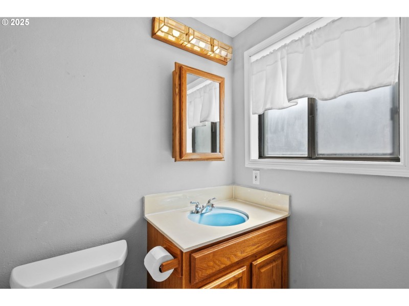 Bathroom, Attached