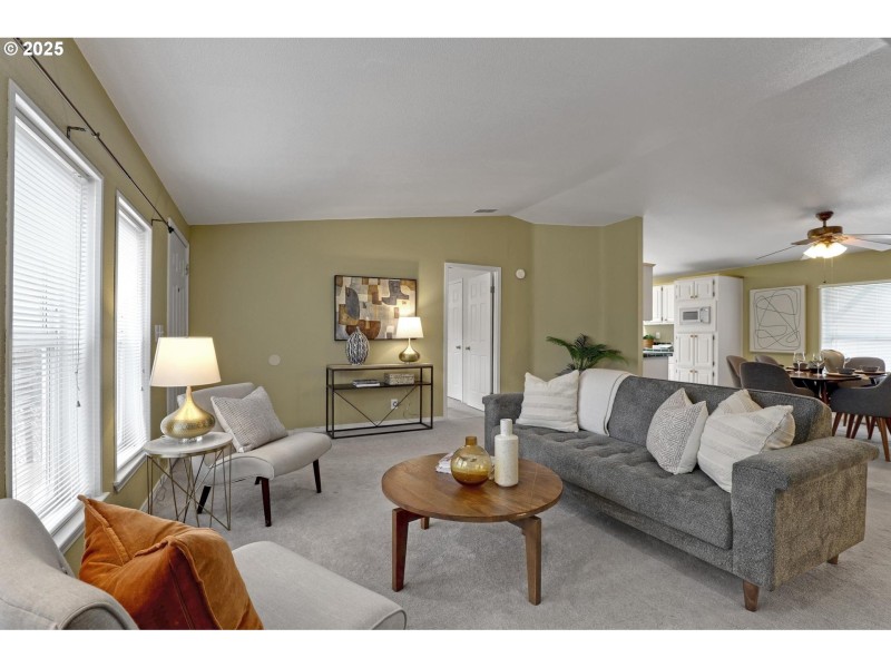 Living Room/Dining Room