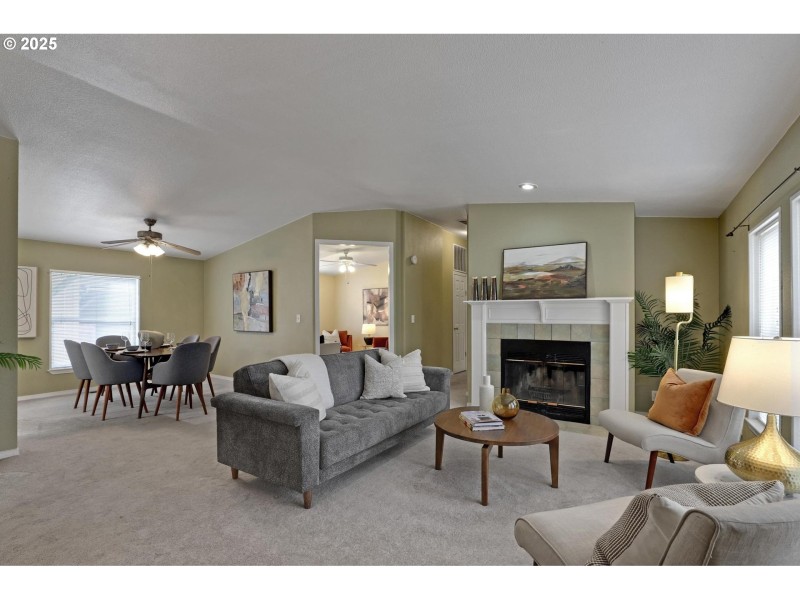 Living Room/Dining Room
