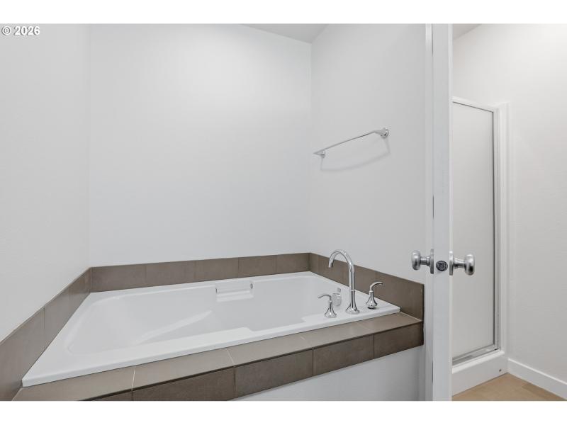 Owner's Suite Bathroom