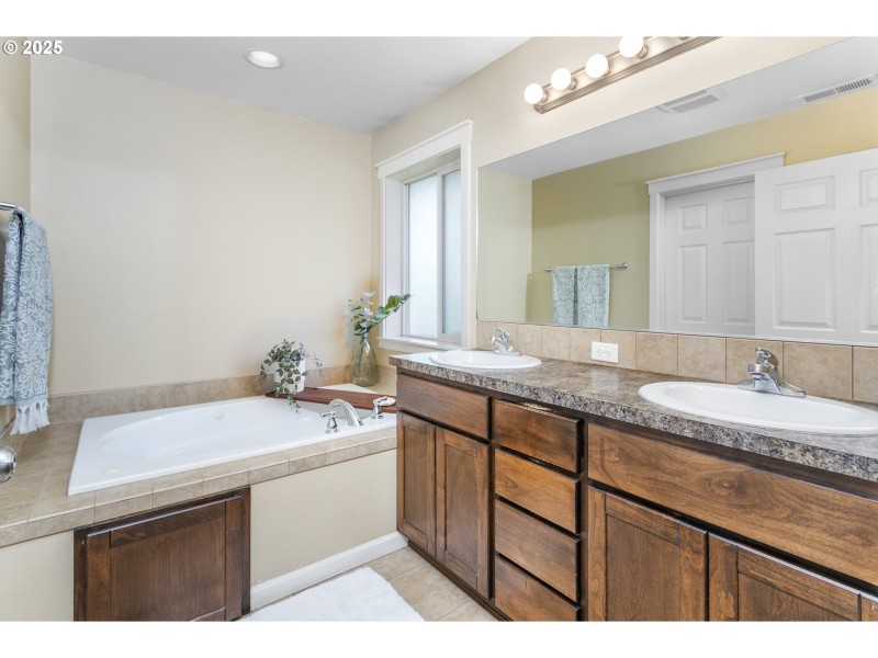 Bathroom, Attached