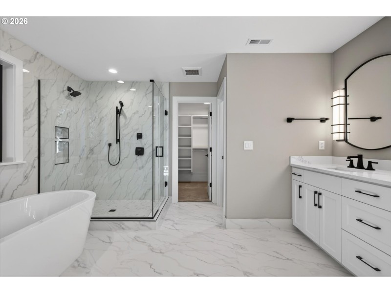 Owner's Suite Bathroom