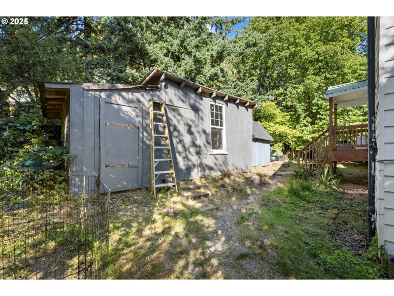 Shed