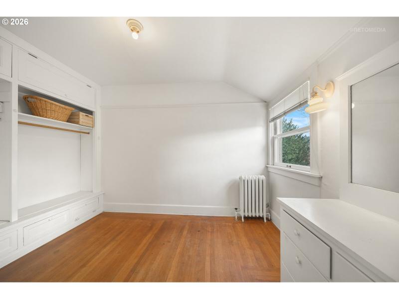 Bedroom, Owner's Suite