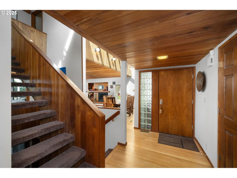 Entrance/Foyer