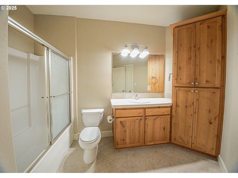 Attached Bathroom #2