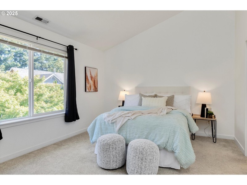 Bedroom, Primary