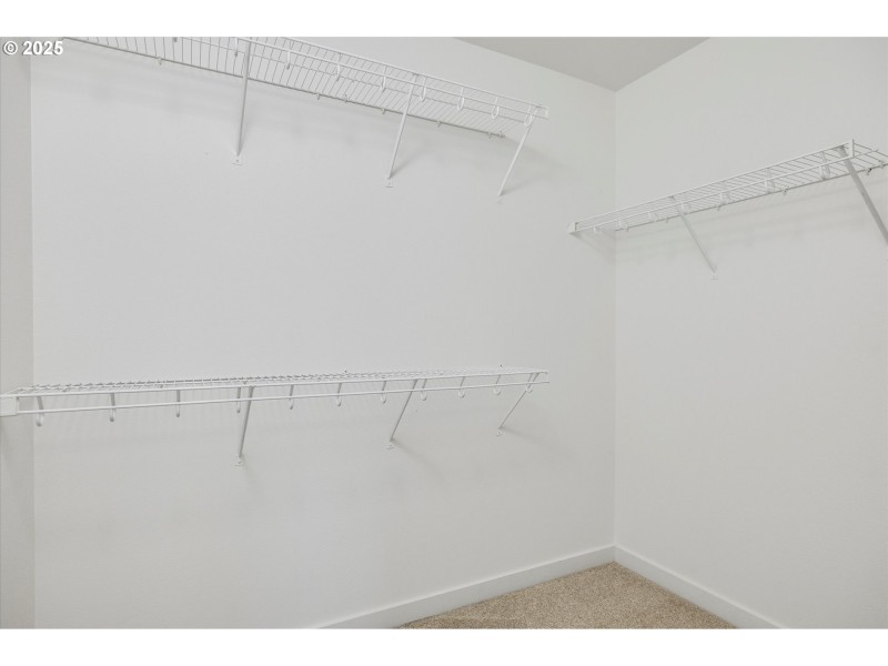 Bedroom, Primary