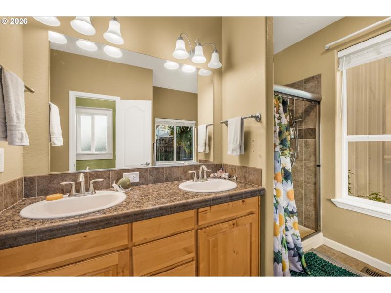 Owner's Suite Bathroom