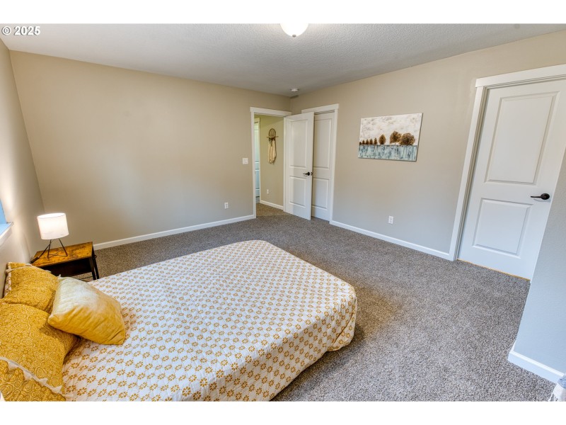 Bedroom, Primary