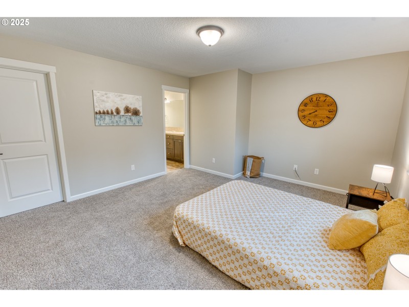 Bedroom, Primary