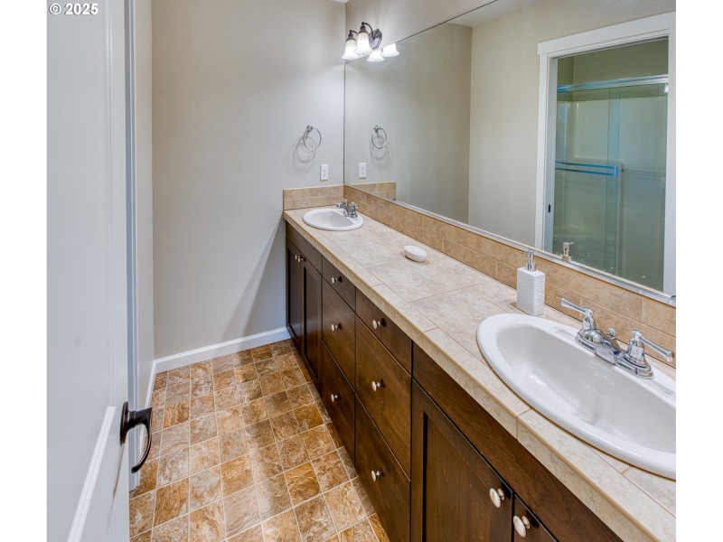 Bathroom, Attached