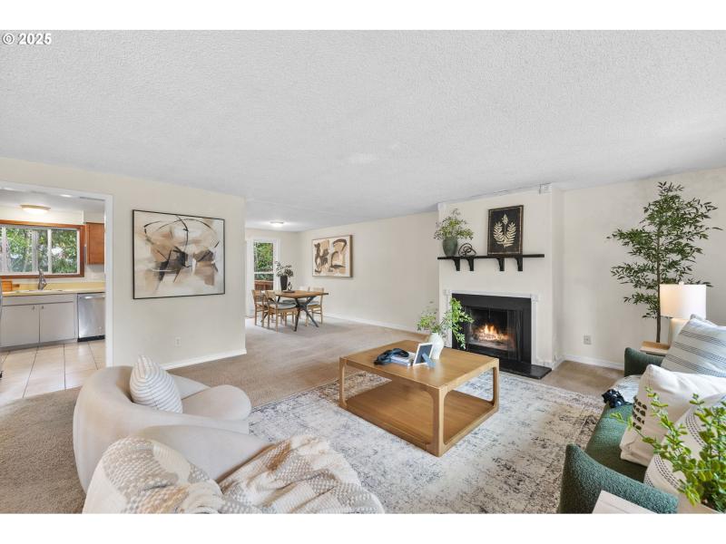 Living Room/Dining Room