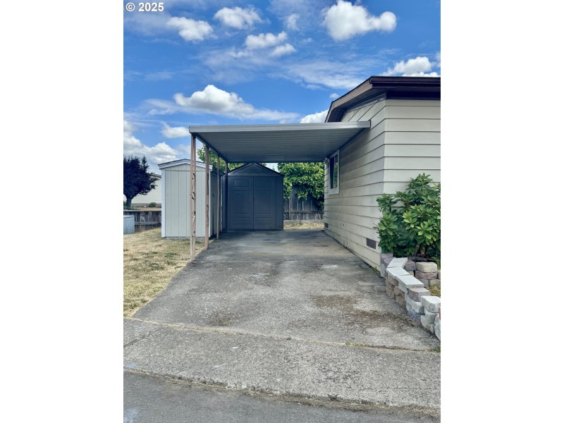 Carport