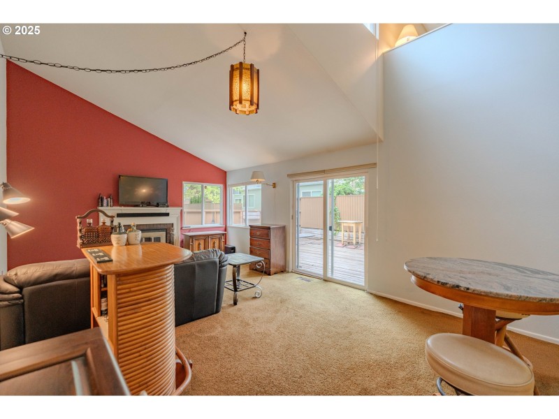 Living Room/Dining Room