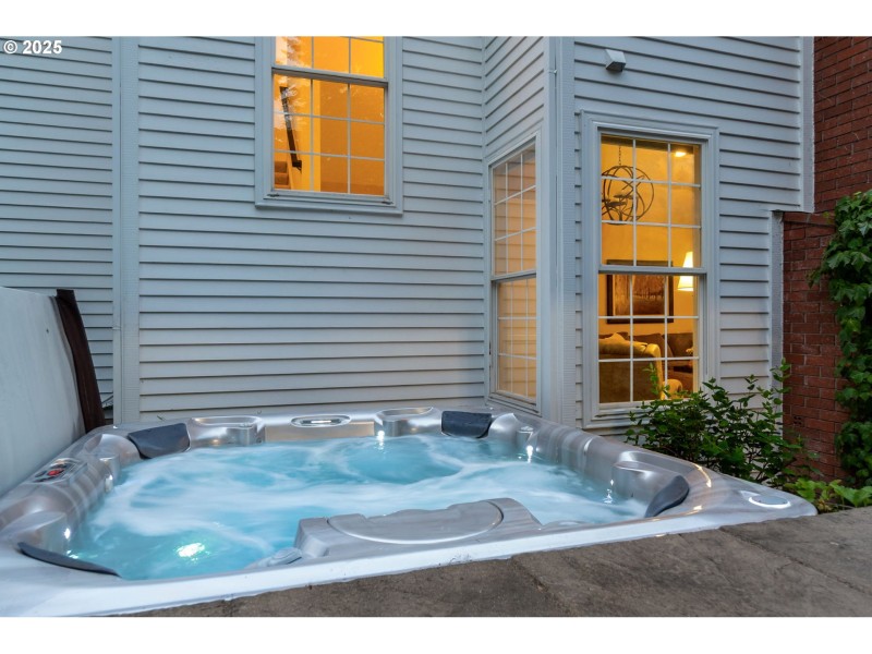 Hot Tub