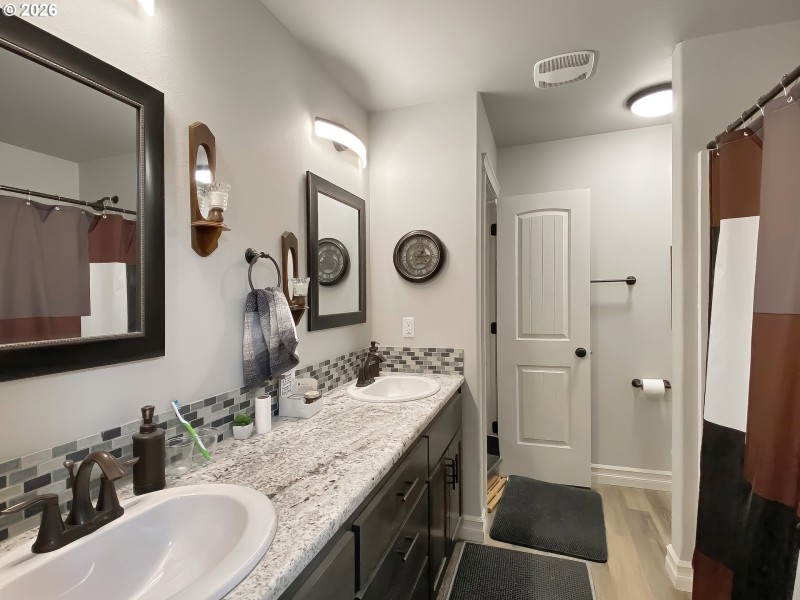 Attached Bathroom #2