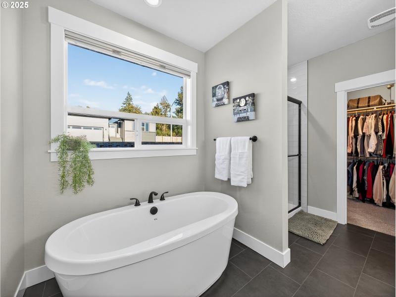 Owner's Suite Bathroom