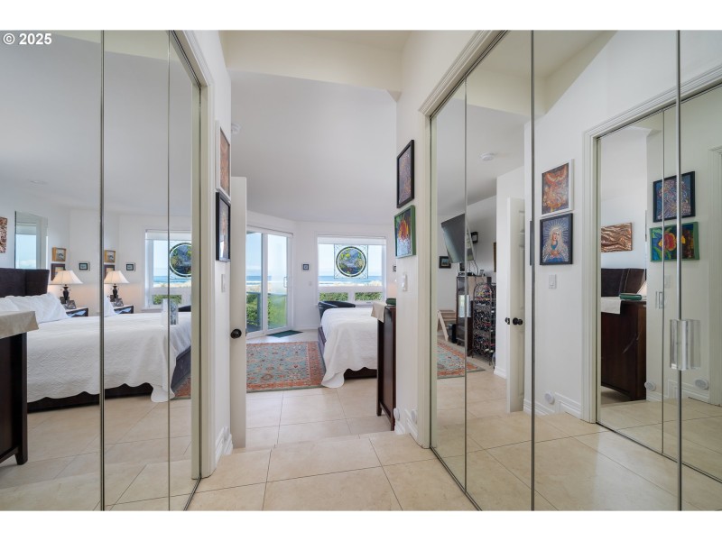 Bedroom, Owner's Suite